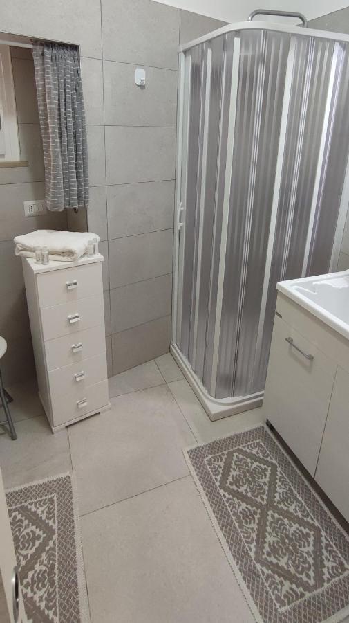 מונטסקליוזו Casa Vacanze Dimora Monfalcone מראה חיצוני תמונה