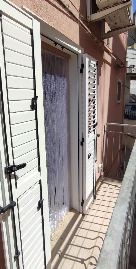 מונטסקליוזו Casa Vacanze Dimora Monfalcone מראה חיצוני תמונה