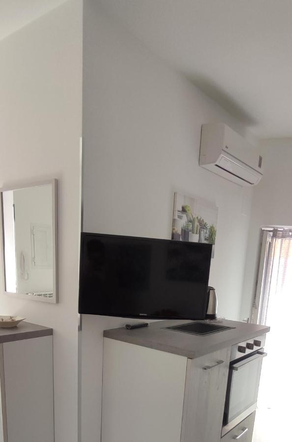 מונטסקליוזו Casa Vacanze Dimora Monfalcone מראה חיצוני תמונה